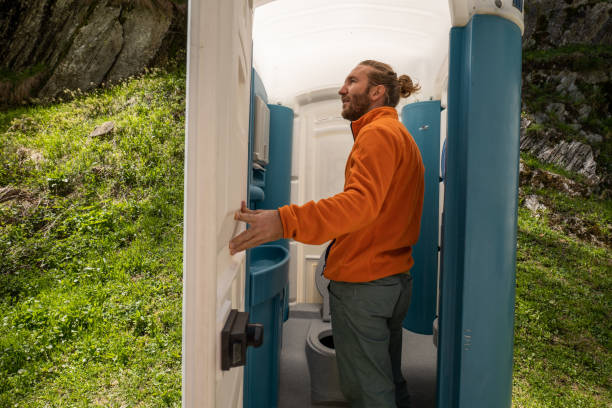 Portable Toilet Options We Offer in Mena, AR